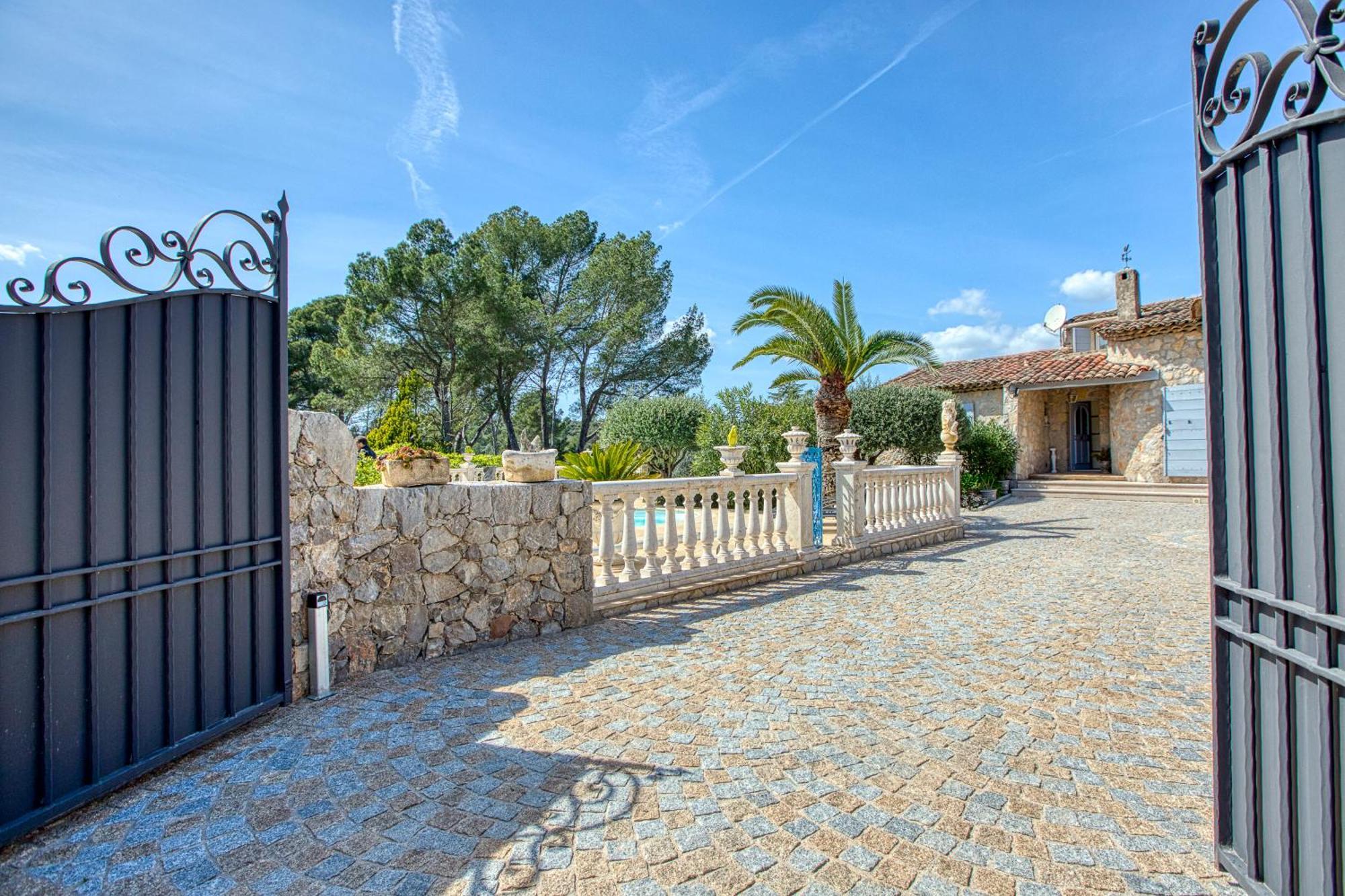Gite Les Pins Climatise Piscine Chauffee Jardin Peymeinade 외부 사진